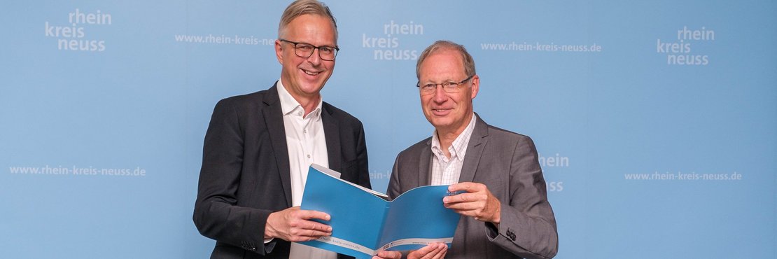 Kreisdirektor Dirk Brügge und Dr. Hermann-Josef Baaken