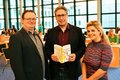 (von links): Patrick Vanbeselaere, Professor Dr. Markus Egert und Nadine Broisch im Kreishaus Grevenbroich