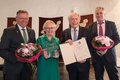 Landrat Hans-Jürgen Petrauschke, Lucie Kürten, Preisträger Ludwig Sebus und Achim Thyssen, Leiter des Mundartarchivs
