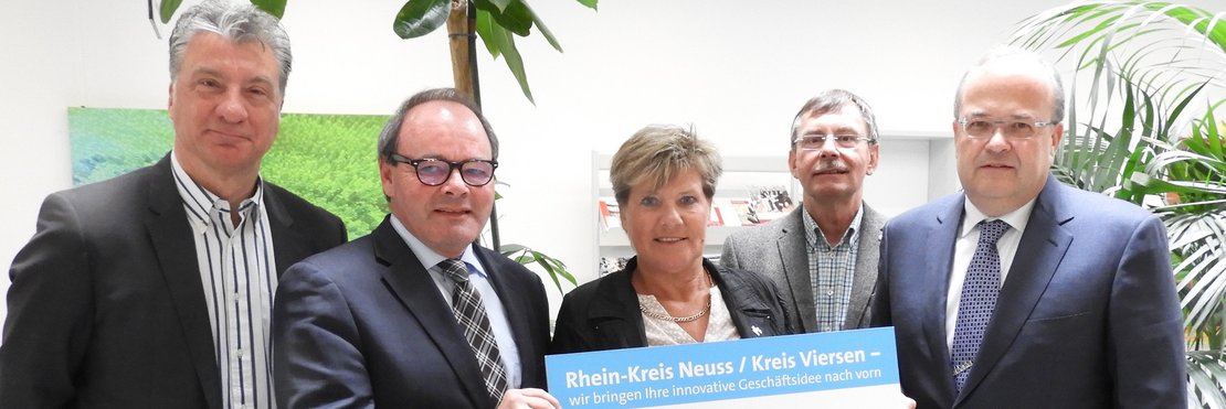 Personengruppe: Dr. Thomas Jablonski (Kreis Viersen), Existenzgründungsberater Karlheinz Pohl, Hildegard Fuhrmann und Robert Abts vom Rhein-Kreis Neuss und Detlef Engling vom Gründer Support Ruhr.