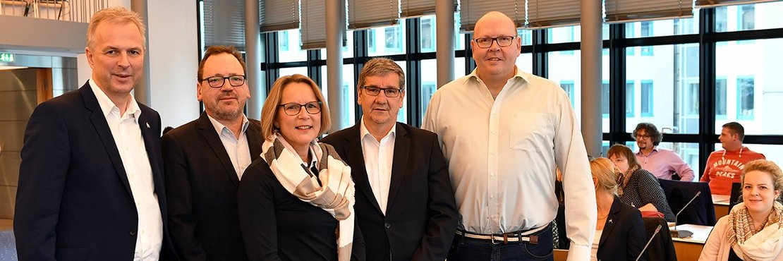 Für ein lokales Bündnis für Pflegeausbildung (von links): Kreisdirektor Dirk Brügge, Ulrich Hartz, Ulrike Groth, Norbert Kothen und Marcus Mertens.