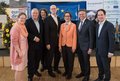 Bei der deutsch-niederländischen Schülerveranstaltung in Neuss (v.l.n.r.): Maike Hajjoubi, Jochen Pöttgen, Felizitas Schuh-Terhardt und Schulleiter Dieter Bullmann vom BBZ Neuss-Weingartstraße, Ruth Harte, Europabeauftragte des Rhein-Kreises Neuss und Leiterin des EUROPE DIRECT Informationszentrum Mittlerer Niederrhein, Landrat Hans-Jürgen Petrauschke und Andy Dritty.   