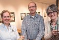 Kartoffel-Ausstellung in Sinsteden eröffnet (von links): Einrichtungsleiterin Dr. Kathrin Wappenschmidt, Hausmeister Christoph Esser und Museumspädagogin Eva Schmitt-Roth.