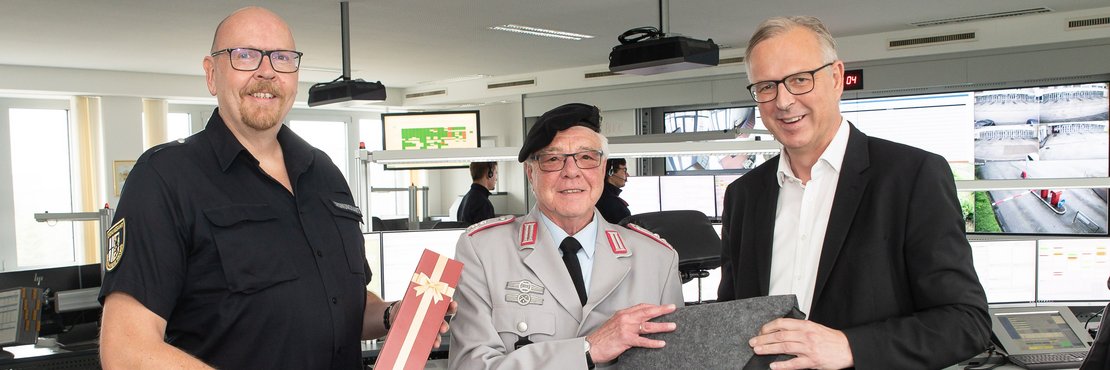 dekorativ