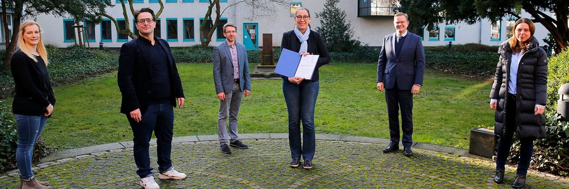 Gruppenfoto: Yvonne Crynen, Sascha Jäckel, Andre Fitzner, Ulrike Weyerstraß, Marc Inderfurth und Natasa Sirigu