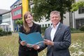 Landrat Hans-Jürgen Petrauschke mit Anja Moll 