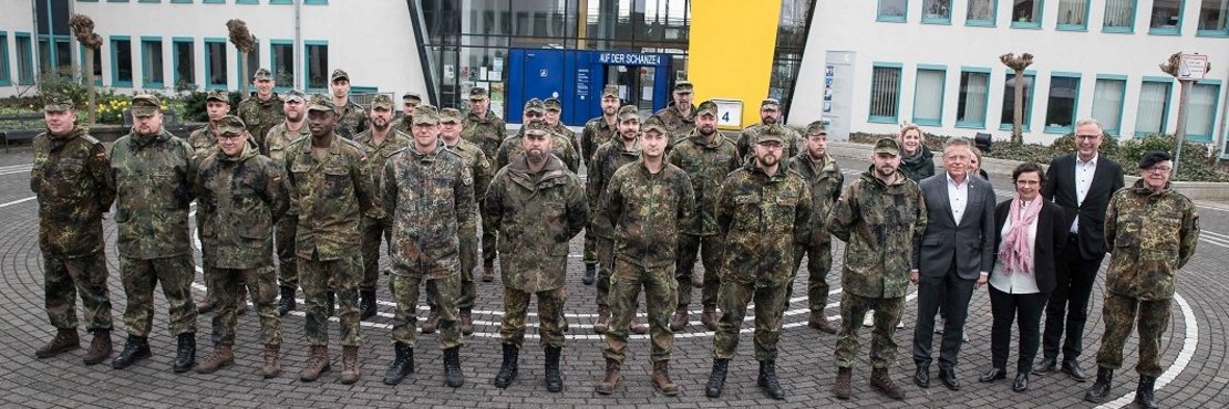 Eine Menschengruppe