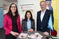 Positive Zwischenbilanz über das Kommunale Integrationszentrum im Rhein-Kreis Neuss gezogen (von links): Ulrike Weyerstraß, Serap Güler und Kreisdirektor Dirk Brügge.