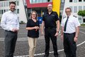  Kreisdezernent Martin Stiller, Birgit Nießen, Leiter des Amtes für Ordnung und Sicherheit Marcus Mertens und Kreisbrandmeister Michael Wolff vor dem Kreishaus in Grevenbroich