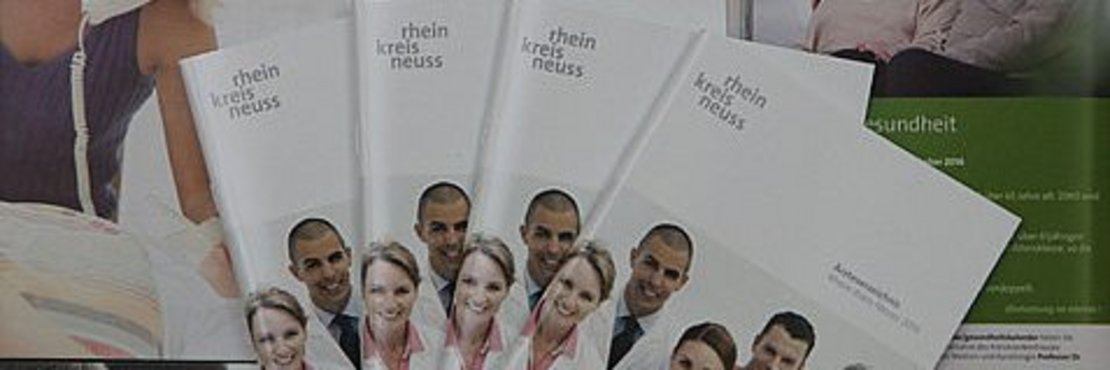 Ärzteverzeichnis Rhein-Kreis Neuss 2016 mit Gesundheitskalender: Die neue Broschüre umfasst 82 Seiten und ist ab sofort beim Rhein-Kreis Neuss erhältlich