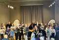 Gruppenfoto auf Bühne