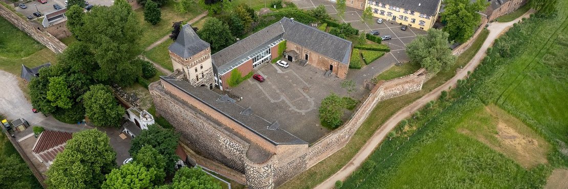 dekorativ