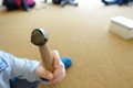 Glöckchen in Kinderhand