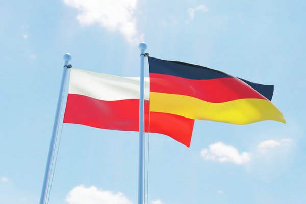 dekorativ, Abbildung der Polnischen und der Deutschen Flagge