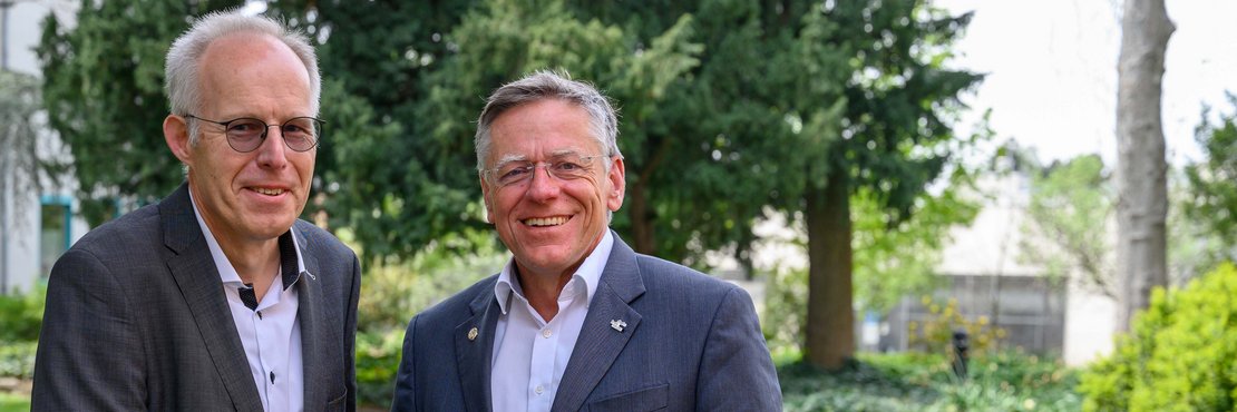 Dr. Bodo Karnbach und Landrat Hans-Jürgen Petrauschke