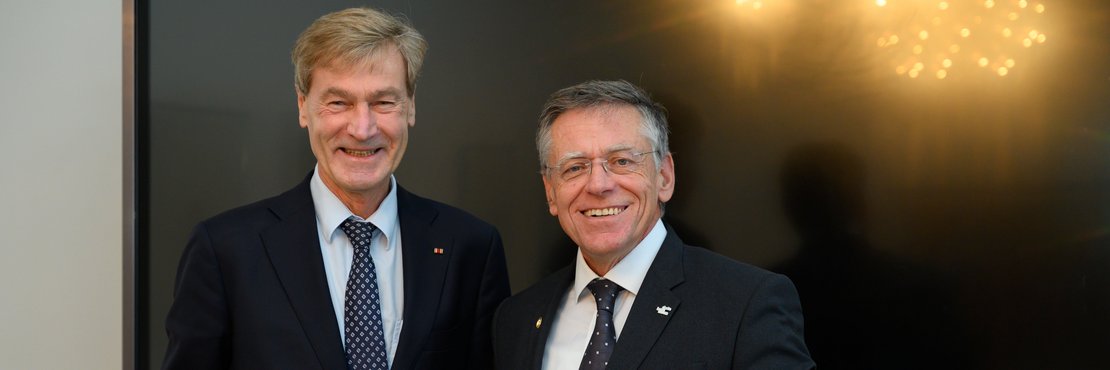 Landrat Hans-Jürgen Petrauschke mit Prof. Dr. Gerhard Heusch