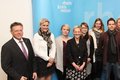 Landrat Hans-Jürgen Petrauschke und die zuständigen Vertreter von Schulaufsicht, Verwaltung und Personalrat hießen die zehn neuen Grundschul-Pädagogen willkommen.