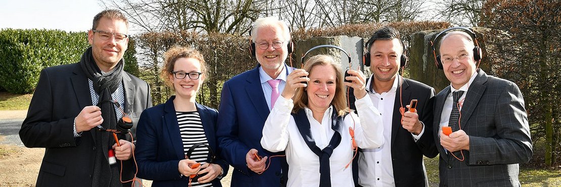 V.l.: Marc Pesch, Anna Vössing, Albert Glöckner, Kathrin Wappenschmidt, Alexander Walter und Tillmann Lonnes stellten den Audioguide vor.