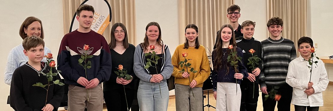 Gruppenfoto der jungen Musikerinnen und Musiker