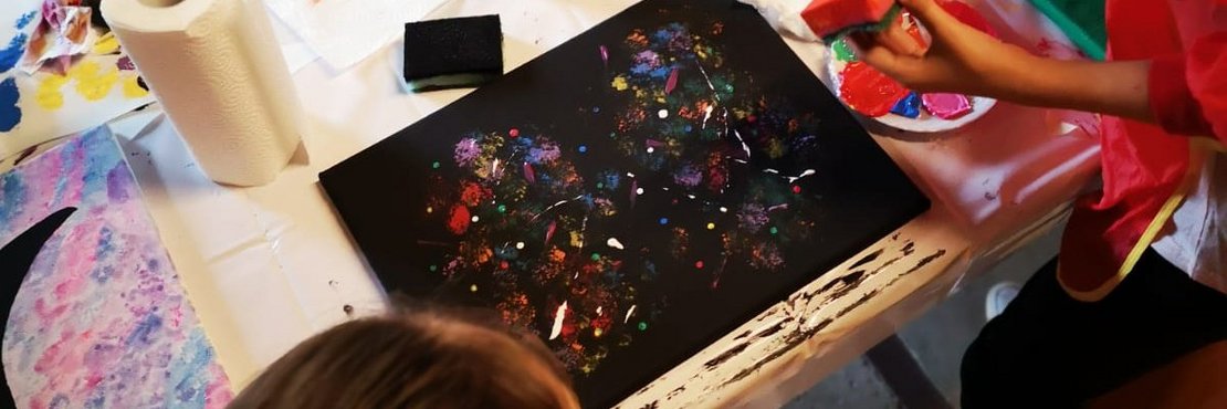 Kinder malen Bilder